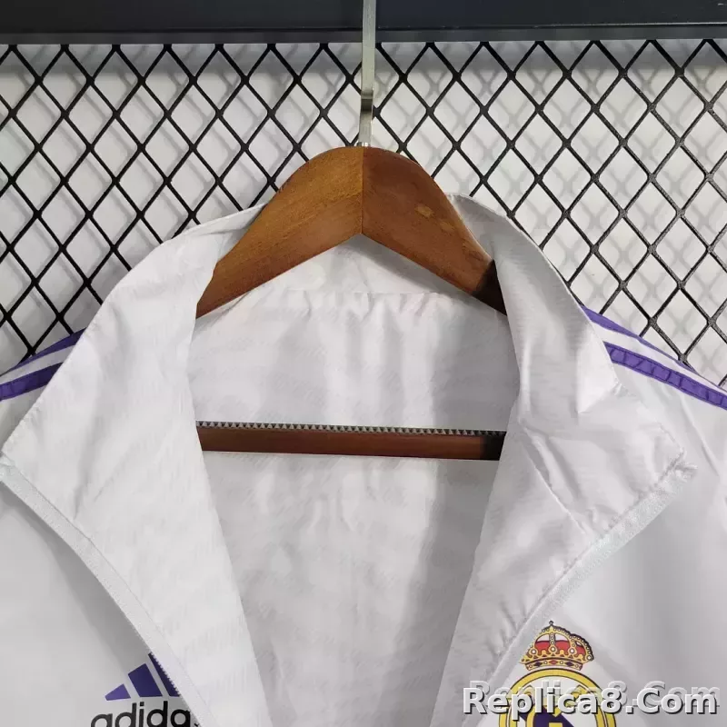 2023/2024 Real Madrid Reversible Windbreaker White - detail