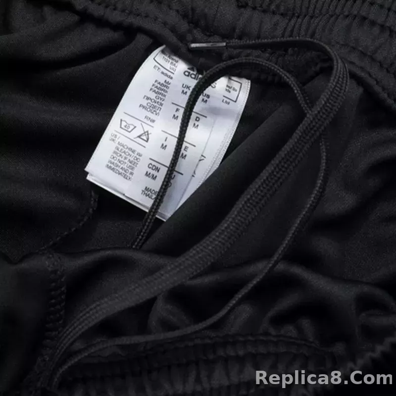 Real Madrid Zipper Sweatshirt Kit(Top+Pants) Black 2023/24 - detail