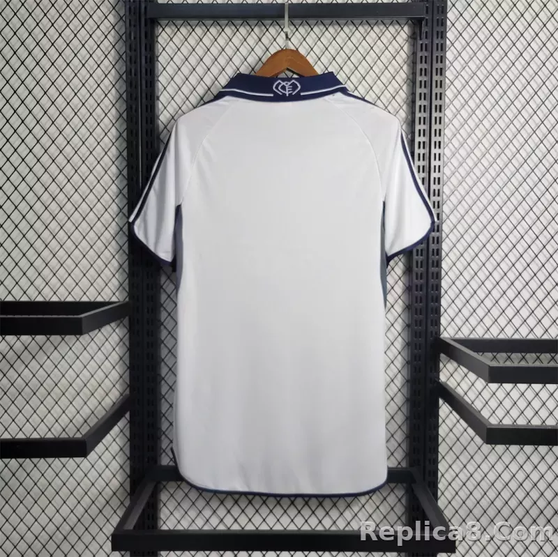 2000/01 Real Madrid Home Retro Jersey - detail