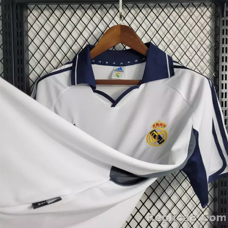 2000/01 Real Madrid Home Retro Jersey - detail