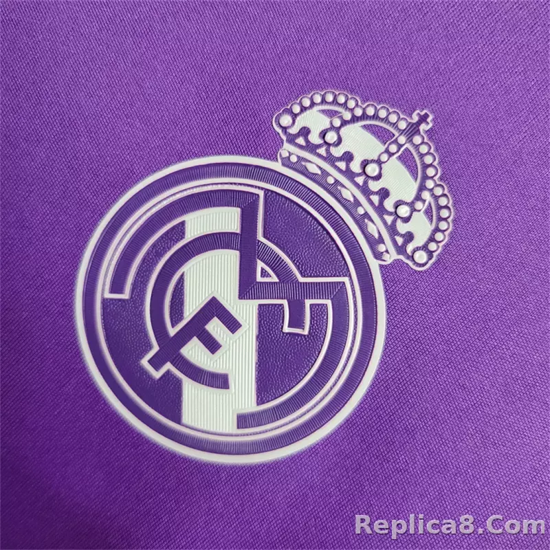 16-17 Real Madrid Away Retro Purple Jersey Long Sleeve - detail