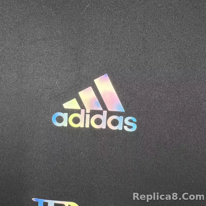 Real Madrid x Balmain Jersey 2023/24 - detail