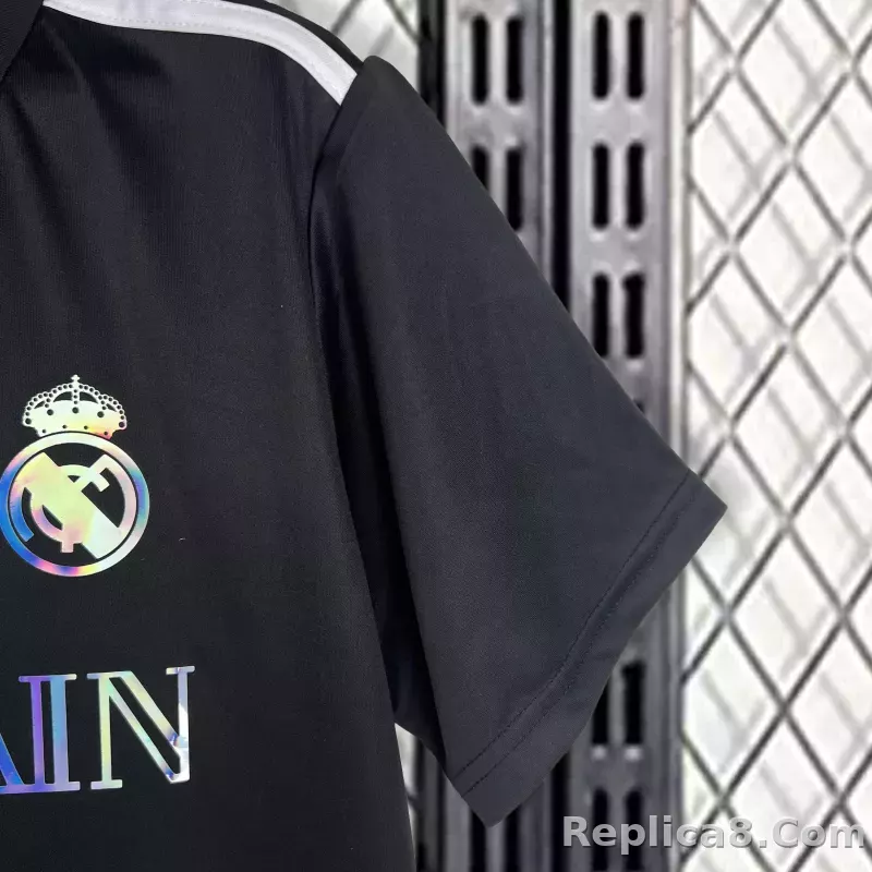 Real Madrid x Balmain Jersey 2023/24 - detail