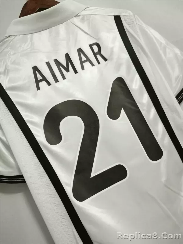 00-01 Valencia  Home Retro Football Jersey - detail