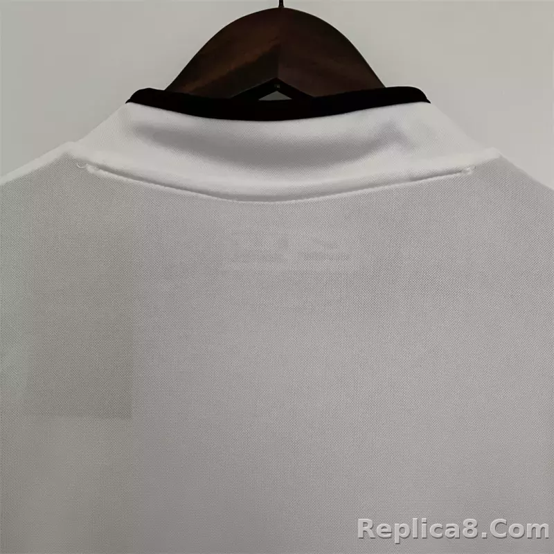 03-04 Valencia  Home Retro Football Jersey - detail