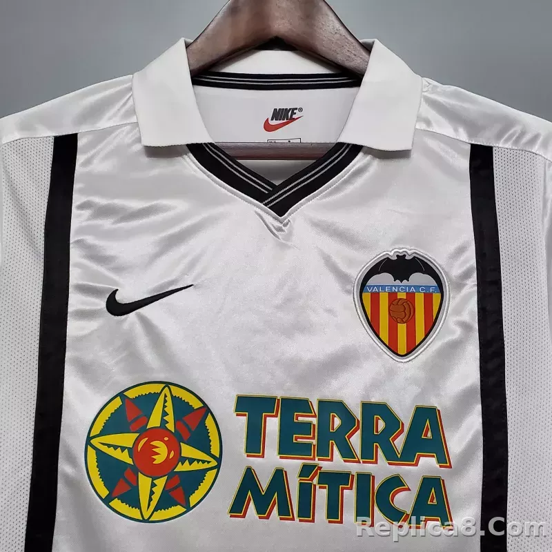 00-01 Valencia Home Retro Football Jersey - detail