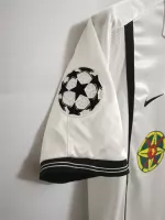 00-01 Valencia Home Retro Football Jersey - view 10
