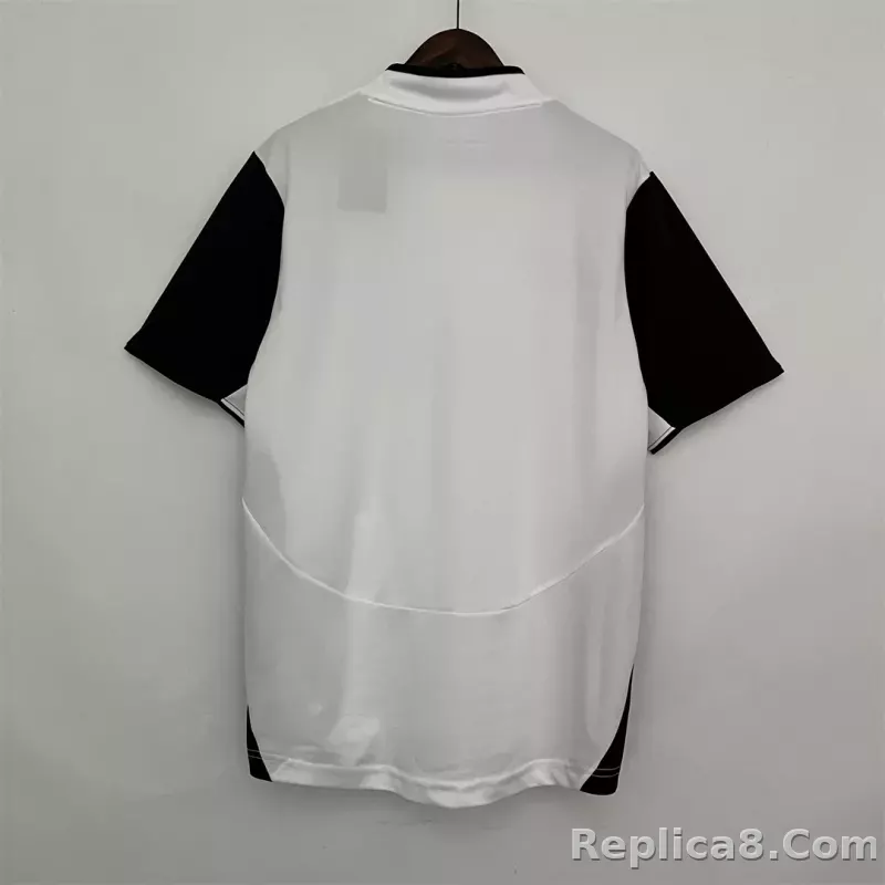 03-04 Valencia Home Retro Football Jersey - detail