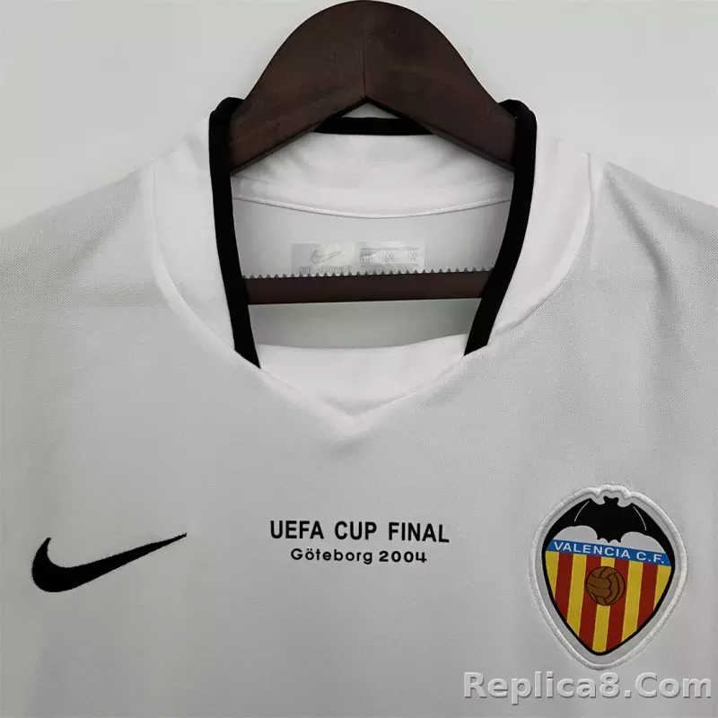 03-04 Valencia Home Retro Football Jersey - detail