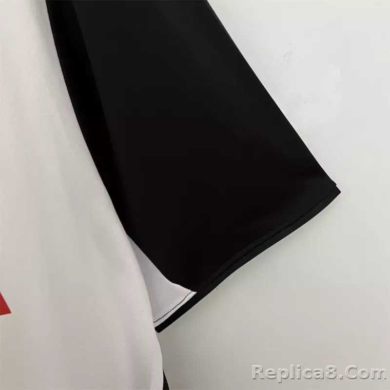 03-04 Valencia Home Retro Football Jersey - detail