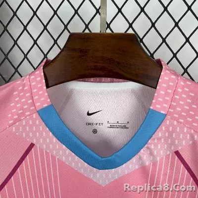 25-26 Paris Saint-Germain Pink Soccer Jersey Special - detail
