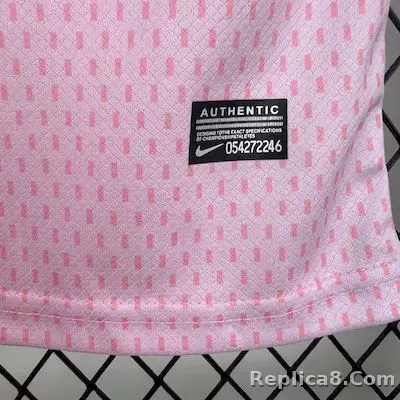 25-26 Paris Saint-Germain Pink Soccer Jersey Special - detail