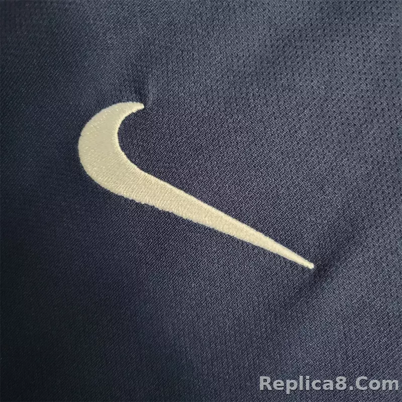 17-18 Paris Saint-Germain Home Jersey - detail