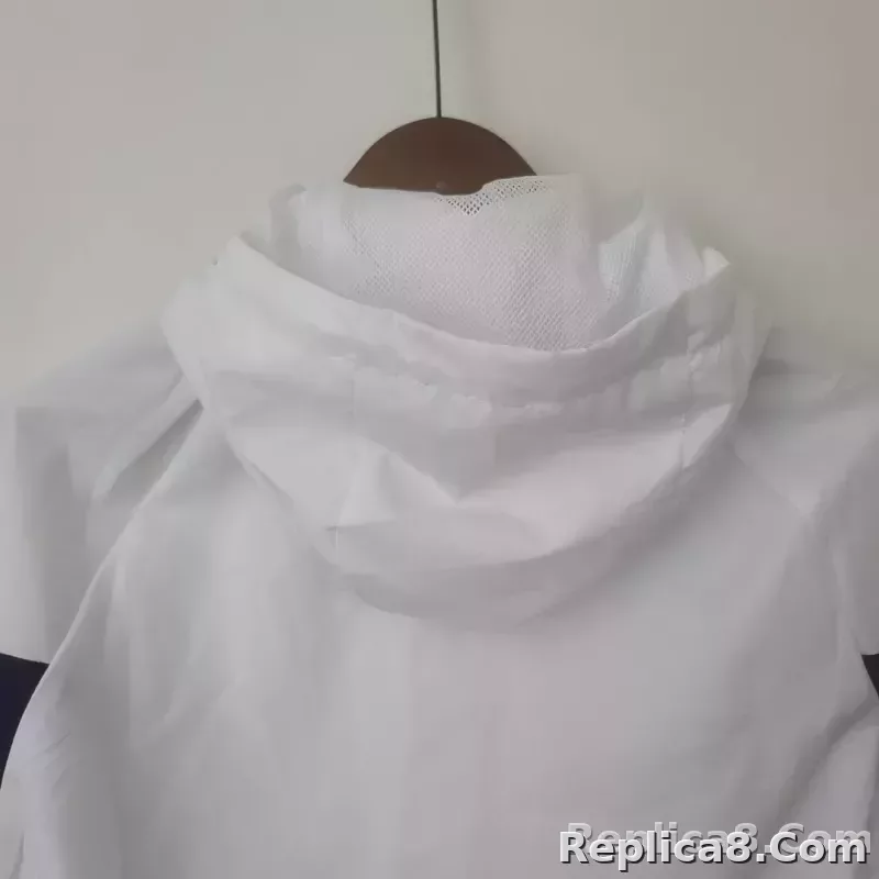 2022/2023 PSG Windbreaker White - detail