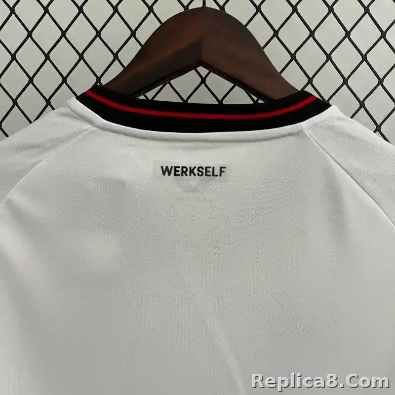 23-24 Bayer 04 Leverkusen Away Jersey Fan Version - detail