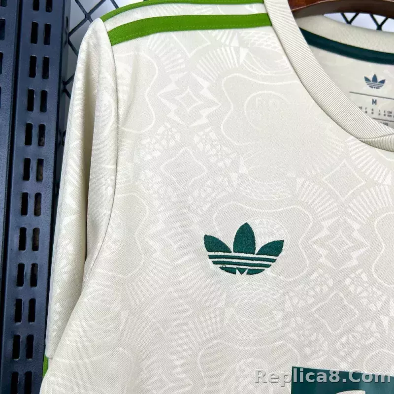 25-26 Bayern Munich Special Soccer Jersey Long Sleeve - detail