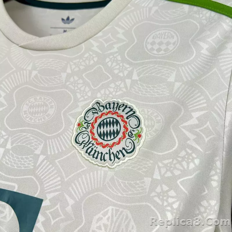 25-26 Bayern Munich Special Soccer Jersey Long Sleeve - detail