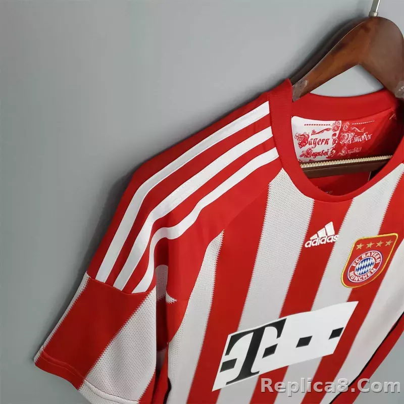 2010-11 Bayern Munich Home Retro Jersey - detail