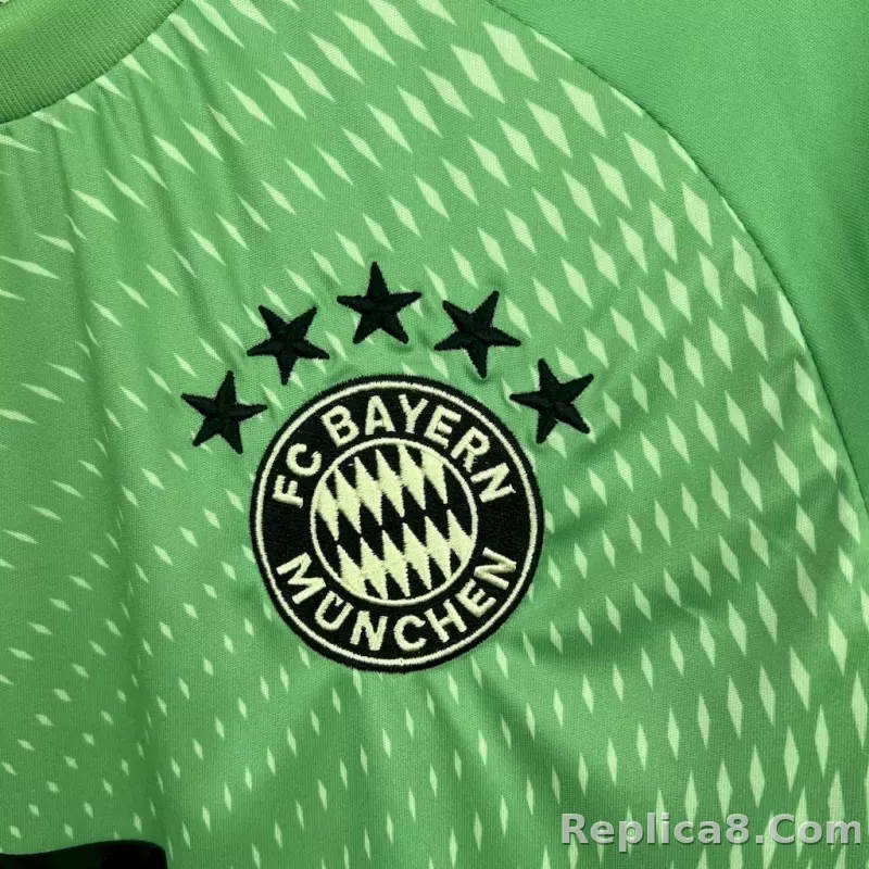 25-26 Bayern Munich Goalkeeper Soccer Jersey - detail