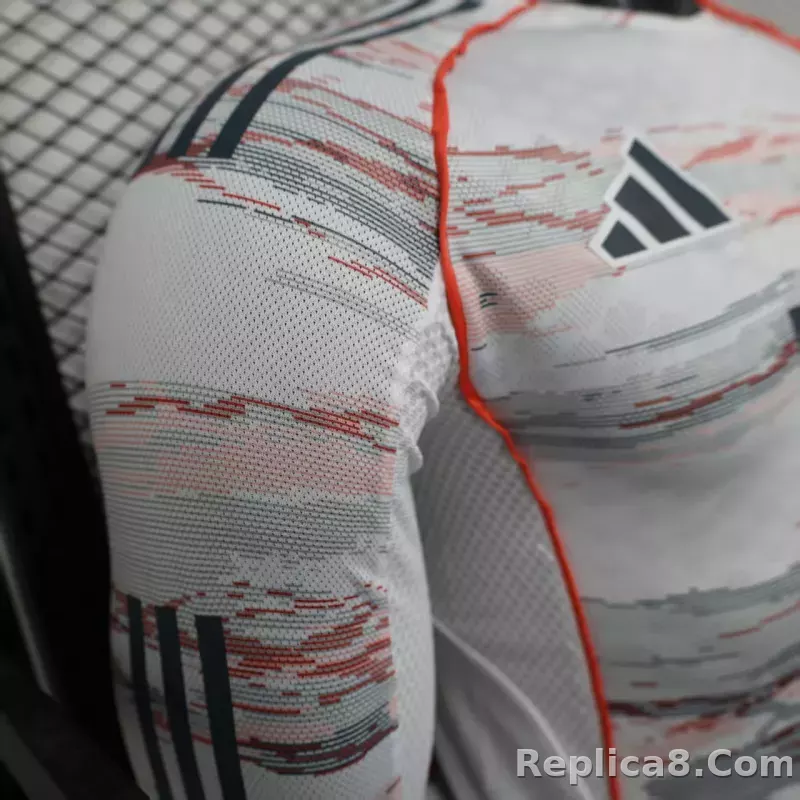 25-26 Bayern Munich Away Jersey Player Version Long Sleeve - detail