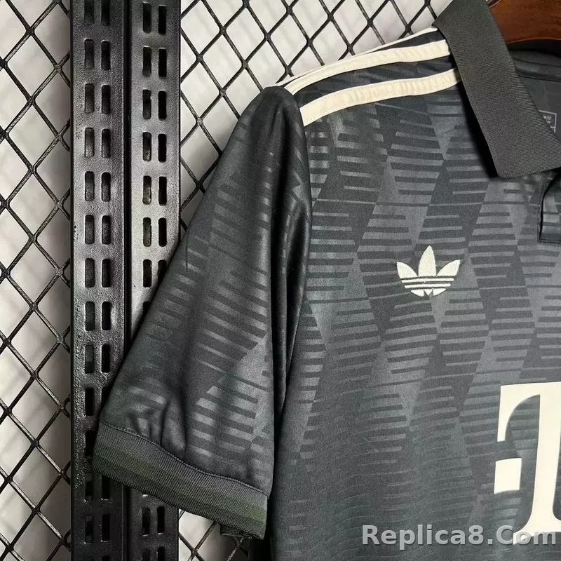 24-25 Bayern Munich Oktoberfest Soccer Jersey - detail