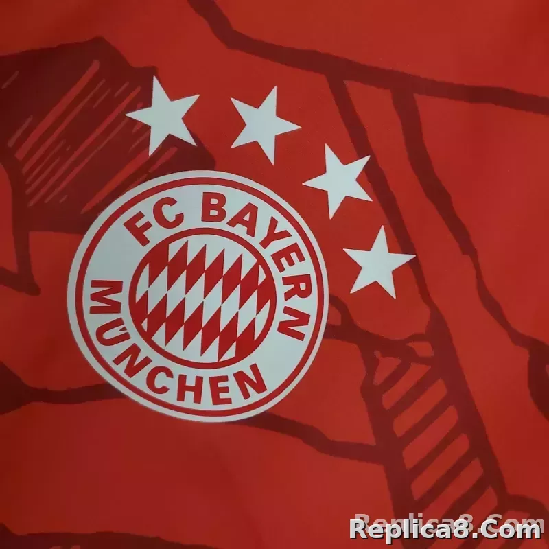 2021/2022 Windbreaker Football Jersey Bayern Munich Red 1:1 Thai Quality - detail