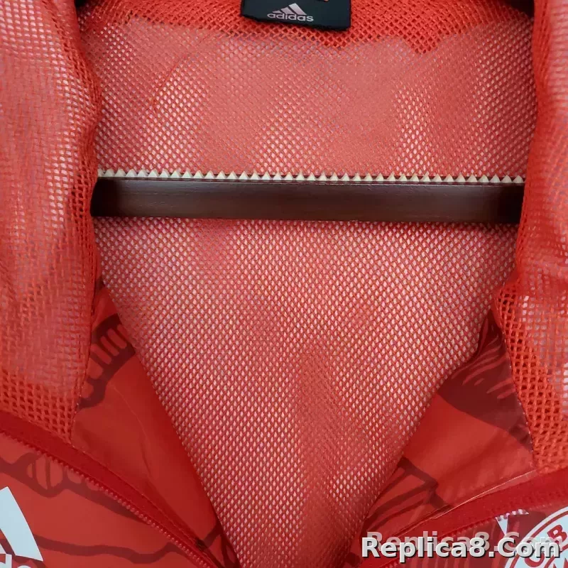2021/2022 Windbreaker Football Jersey Bayern Munich Red 1:1 Thai Quality - detail