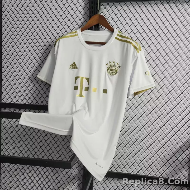 22-23 Bayern Munich Away Fan Version - detail
