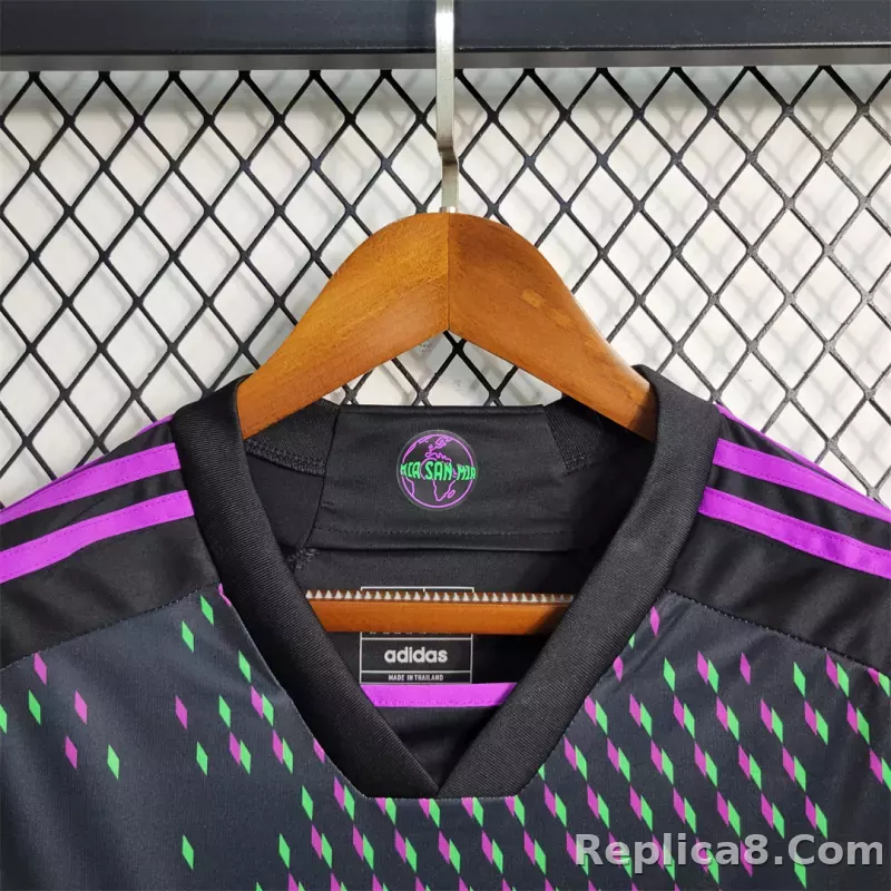 23-24 Bayern Munich Away Fan Version - detail