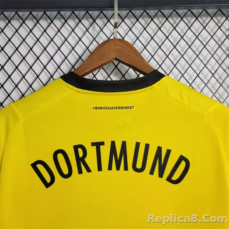 23-24 Borussia Dortmund Home Fan Version - detail