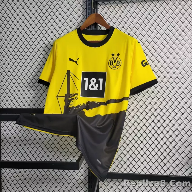 23-24 Borussia Dortmund Home Fan Version - detail