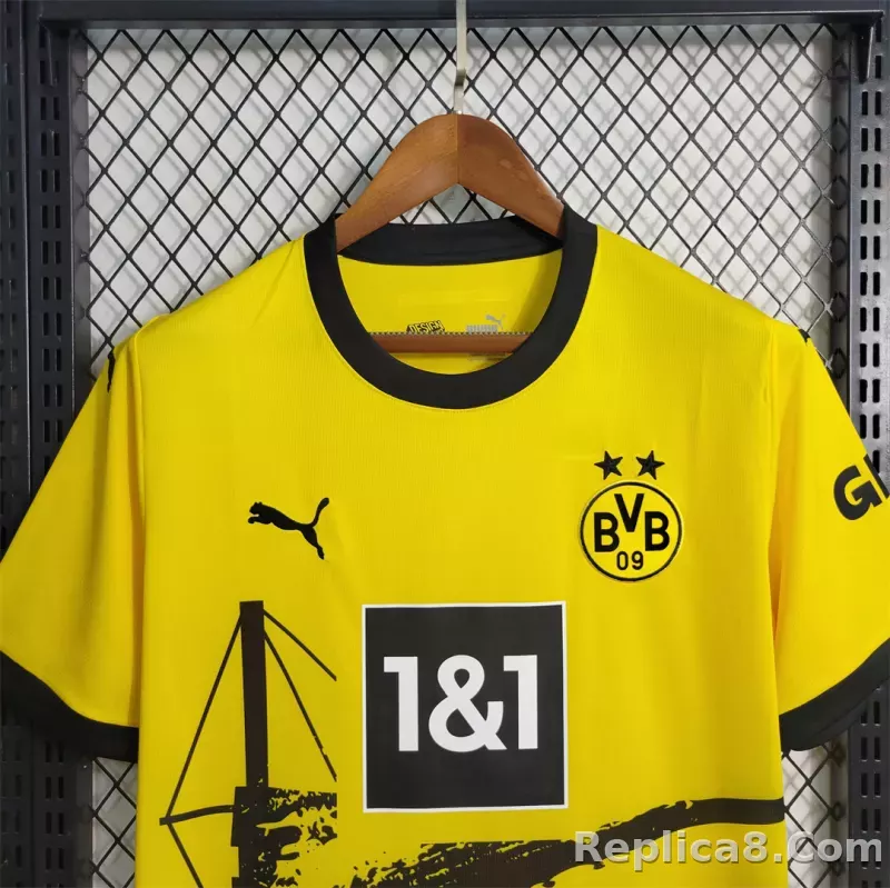 23-24 Borussia Dortmund Home Fan Version - detail