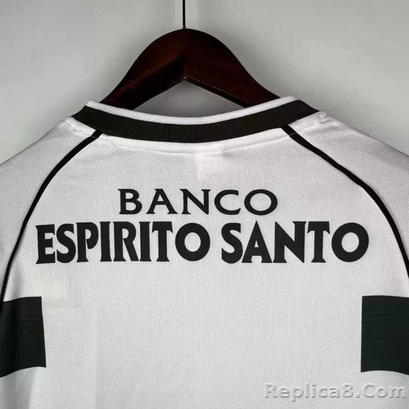 2001/03 Sporting CP  Home Retro Jersey Long Sleeve - detail