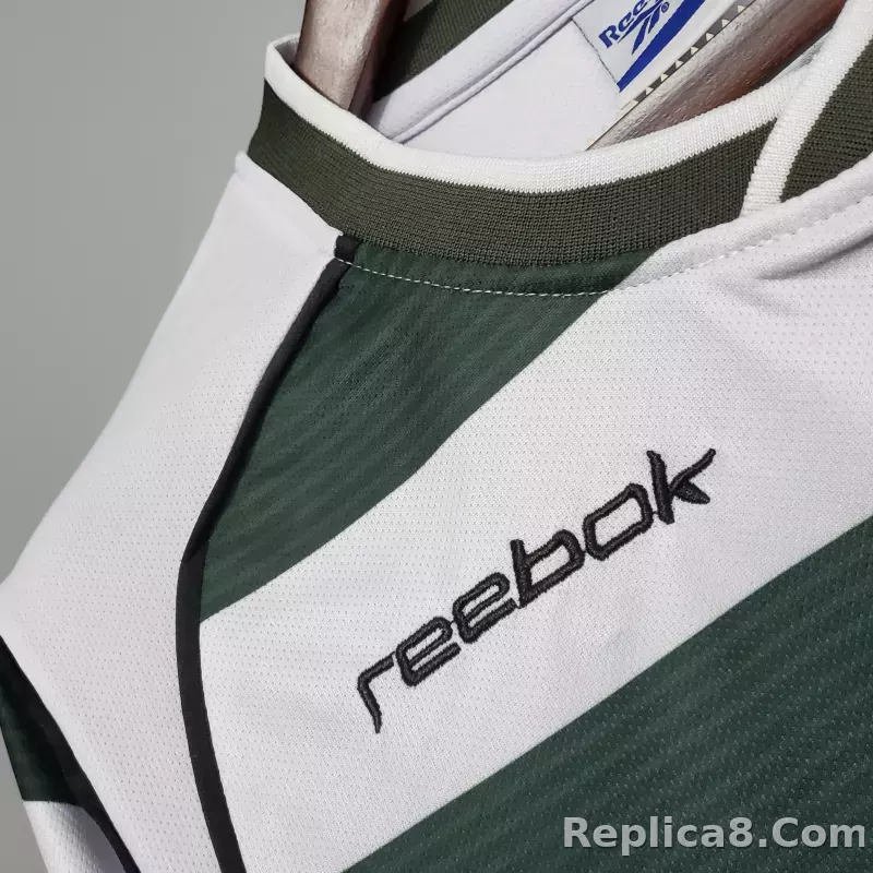 2001/03 Sporting CP  Home Retro Jersey - detail
