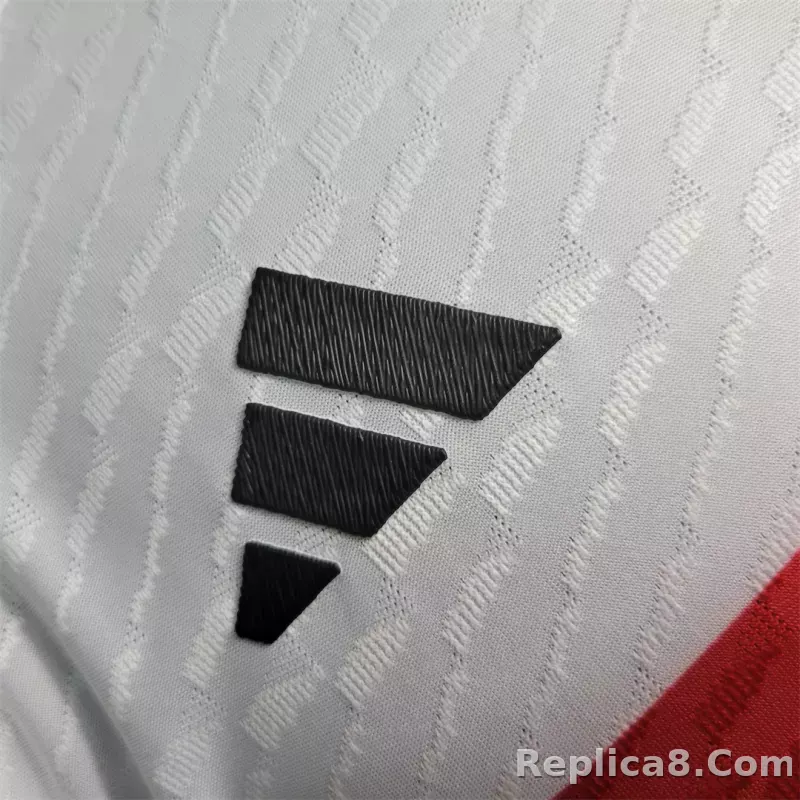 23-24 Sao Paulo FC Home Soccer Jersey Player Edition - detail