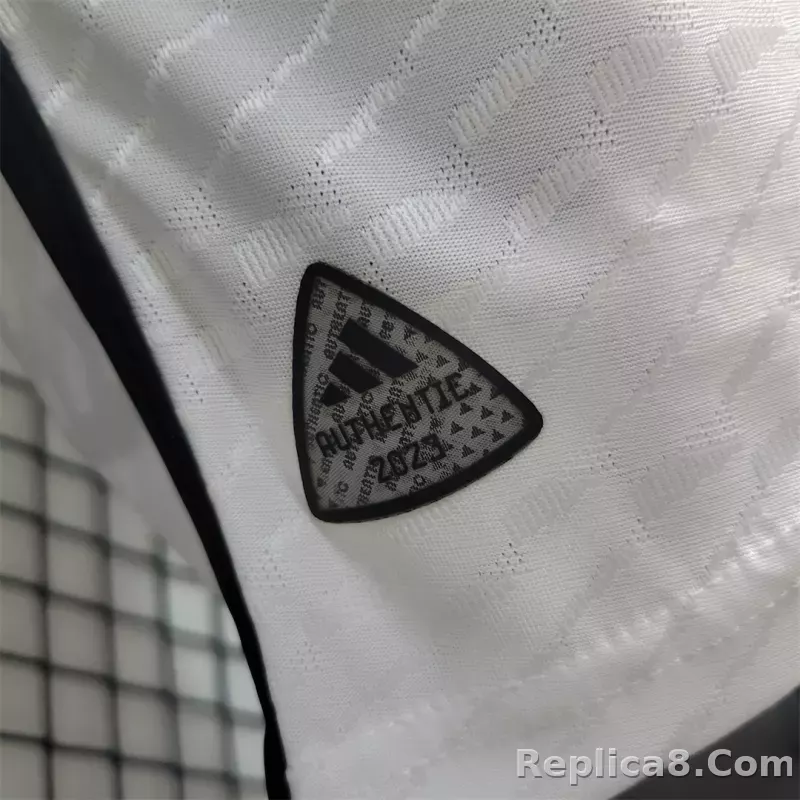 23-24 Sao Paulo FC Home Soccer Jersey Player Edition - detail
