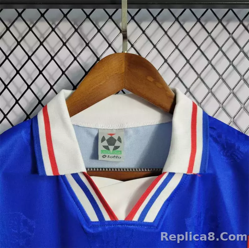 1998 Croatia World Cup Away Retro Jersey - detail