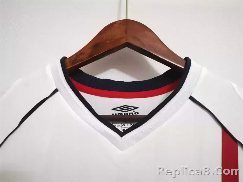 2002 England World Cup Home Retro Jersey - detail