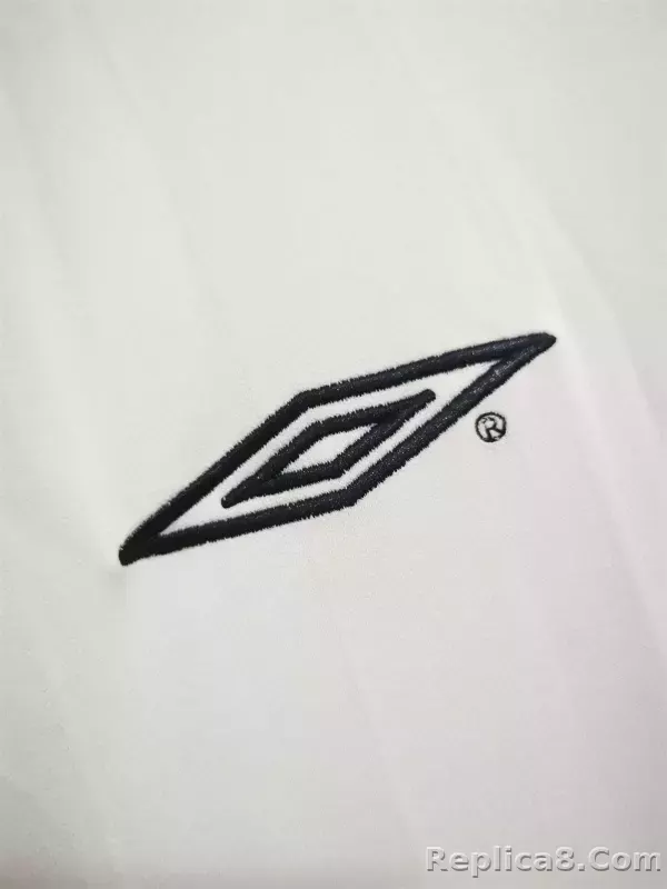 2002 England World Cup Home Retro Jersey - detail