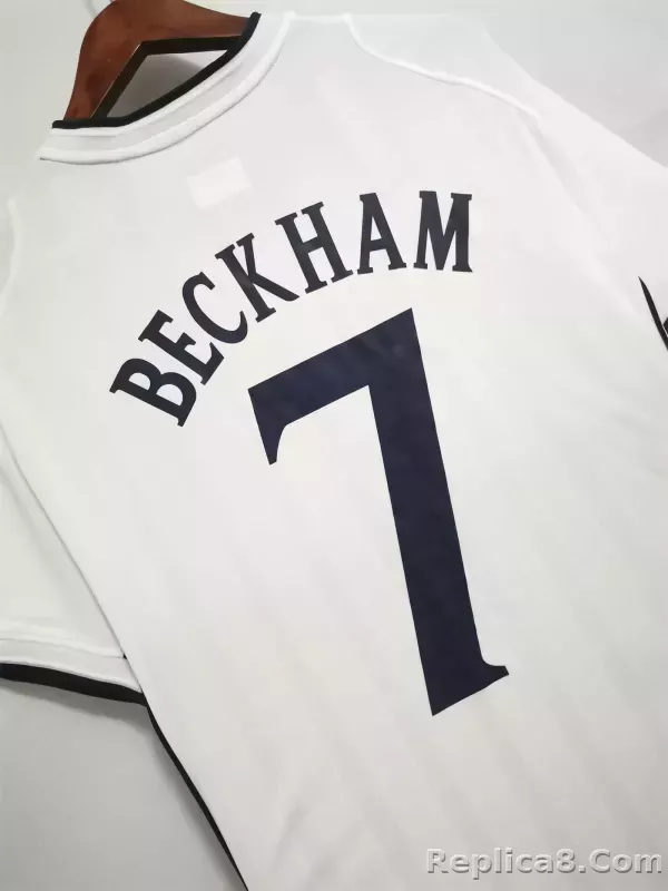 2002 England World Cup Home Retro Jersey - detail