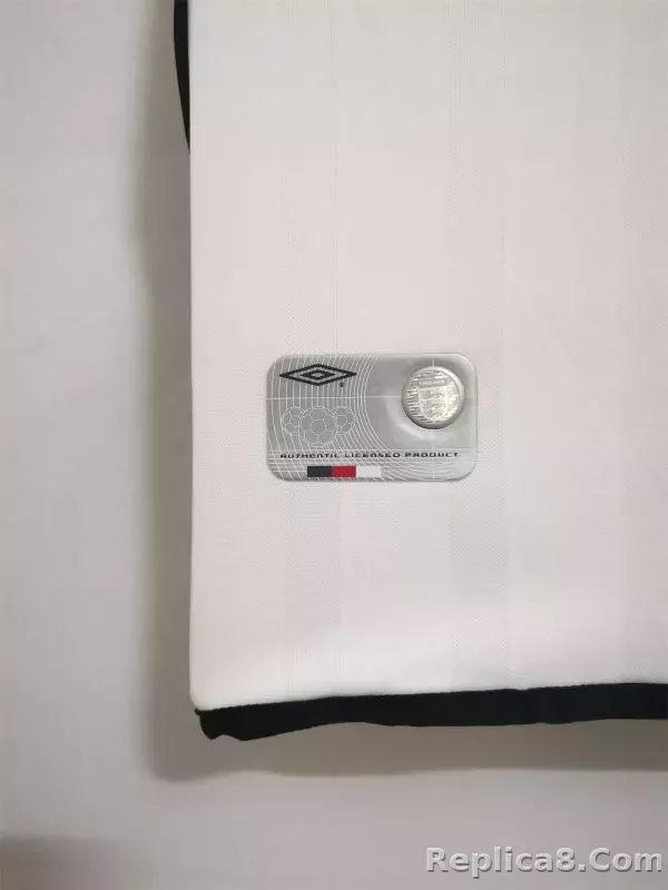 2002 England World Cup Home Retro Jersey - detail