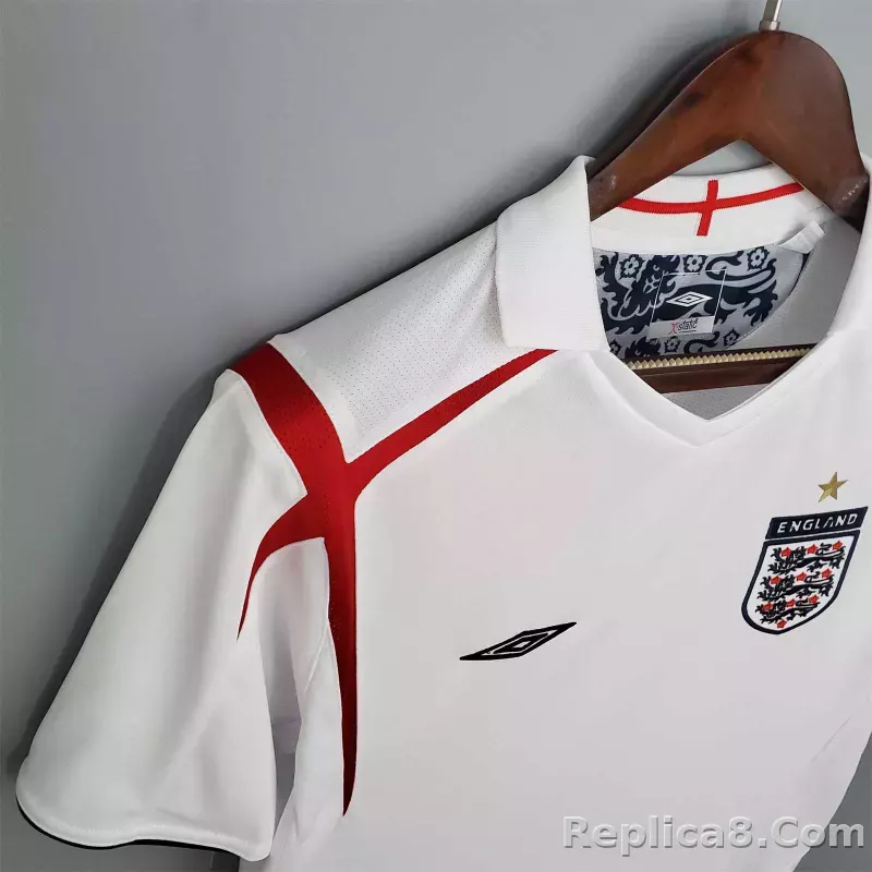 2006 England World Cup Home Retro Jersey - detail