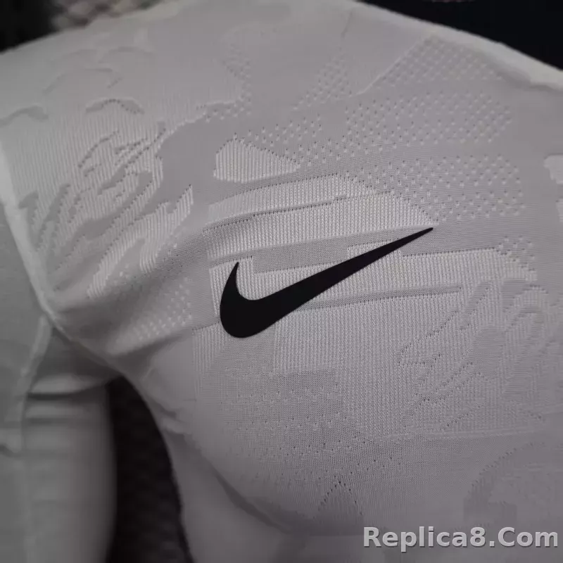 25-26 England Home Soccer Jersey Player Version Long Sleeve - detail