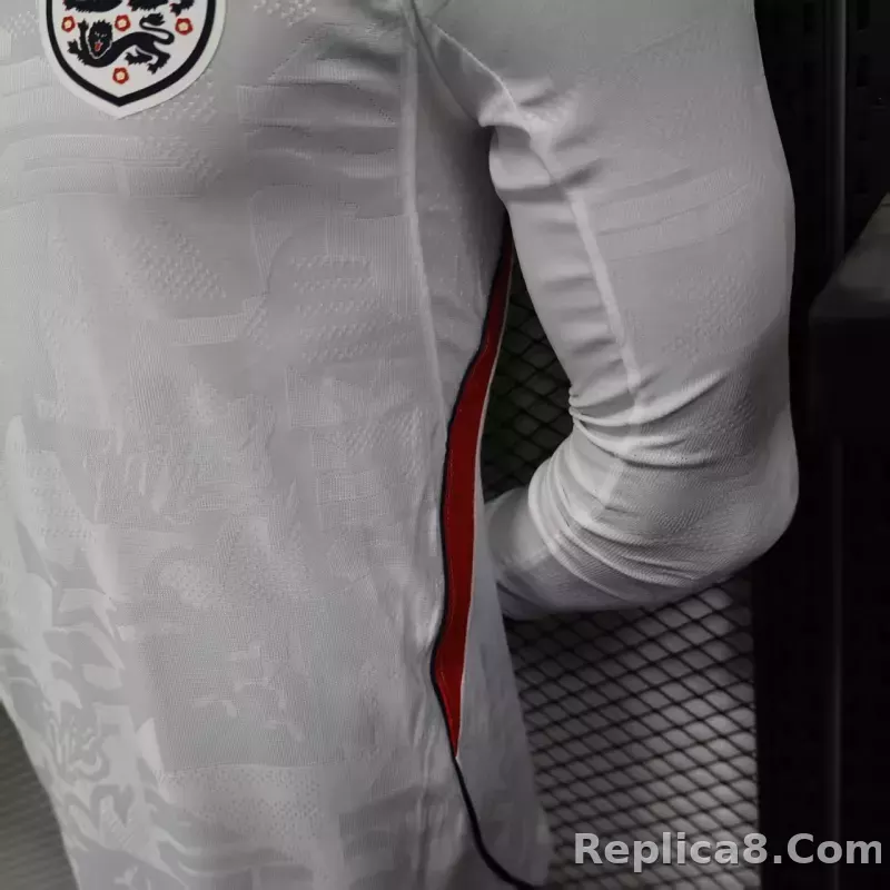 25-26 England Home Soccer Jersey Player Version Long Sleeve - detail