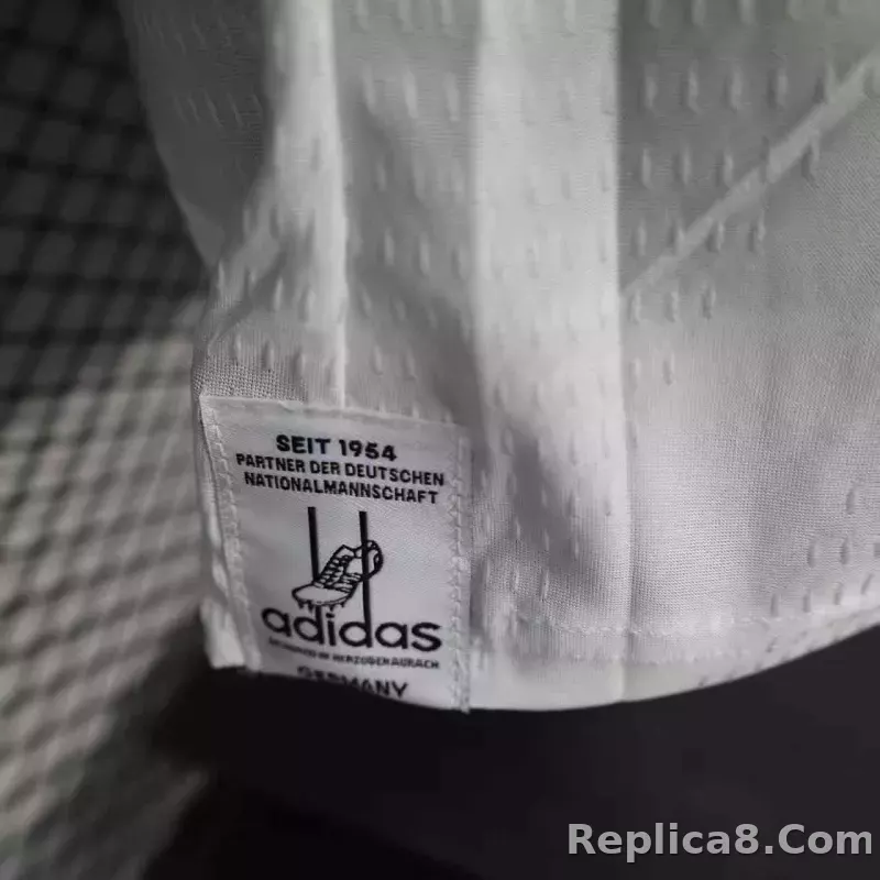 25-26 Germany Home Soccer Jersey Authentic Shirt Long Sleeve - detail