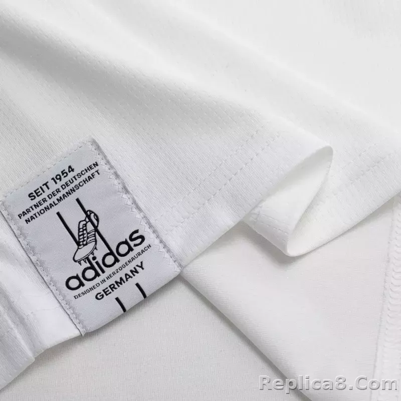 Germany Home Shirt World Cup 2026 MUSIALA 10 - detail
