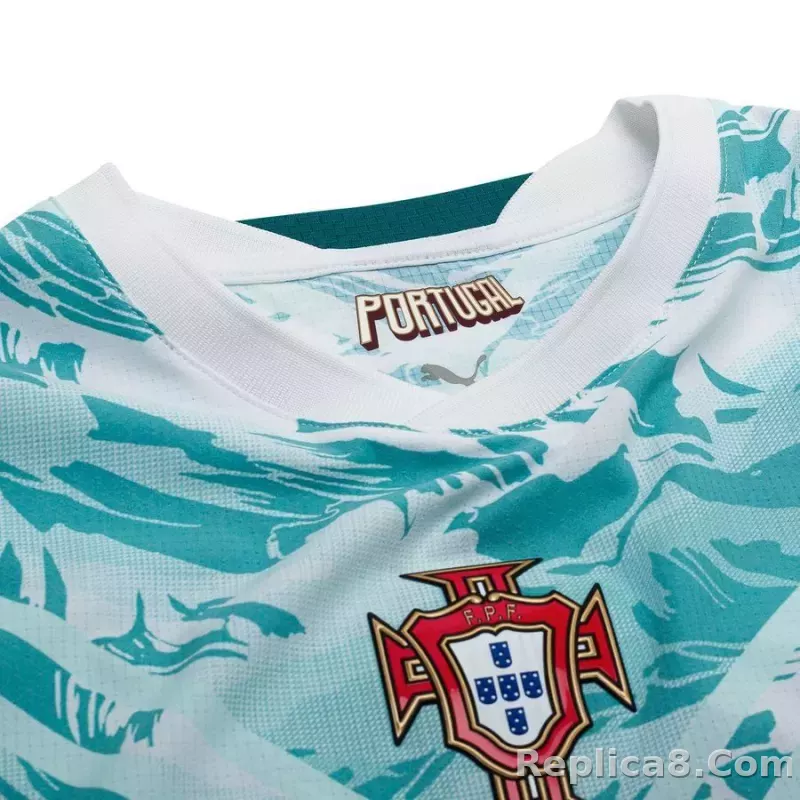 Portugal Away Shirt World Cup 2026 B. FERNANDES 8 - detail