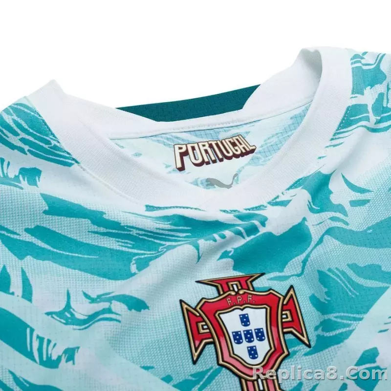 Portugal Away Shirt World Cup 2026 Authentic RONALDO 7 - detail