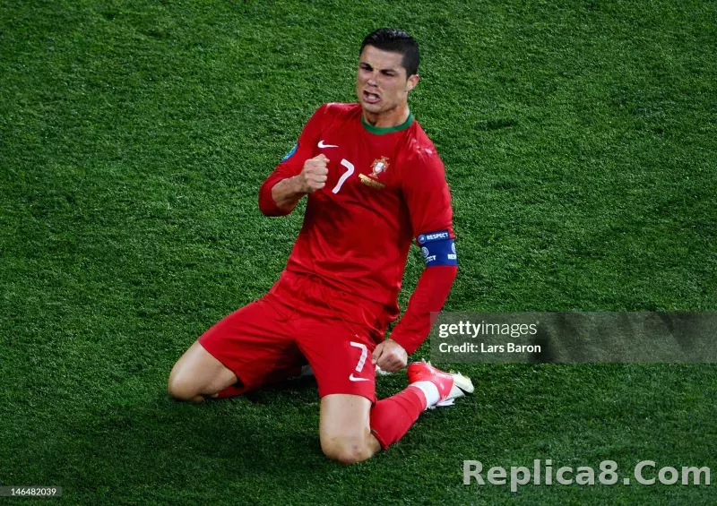 2012 Portugal  Euro Cup Home Retro Jersey Player Edtion Long Sleeve - detail