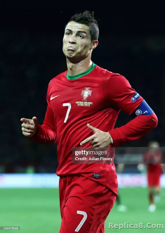 2012 Portugal  Euro Cup Home Retro Jersey Player Edtion Long Sleeve - detail